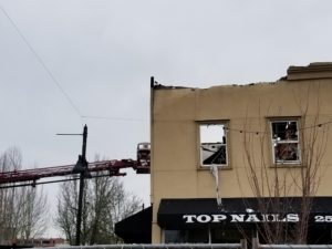 top nails auburn, heritage fire, main street, auburn fire