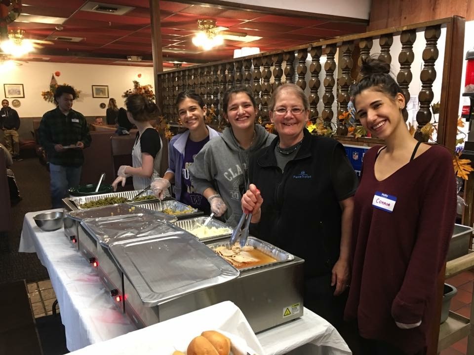 Athens Pizza and Pasta, Free Thanksgiving Dinner, Thanksgiving Dinner, Outreach, Community Support, Barbers Against Hunger, Auburn WA, City of Auburn