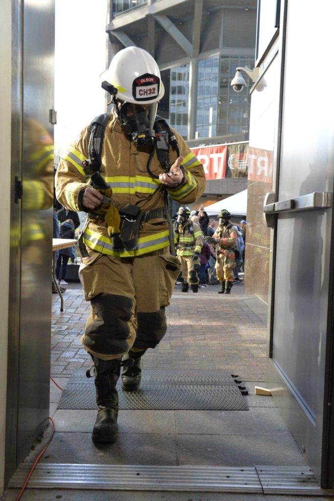 28TH Annual LLS Scott Firefighter Stairclimb, Colton Fogelberg, VRFA, Valley Professional Firefighters IAFF 1352, Firefighter stairclimb, columbia tower stairclimb, Kevin Olson vrfa, Kevin Olson, Deputy Chief Olson, Deputy Chief Kevin Olson, Deputy Chief VRFA