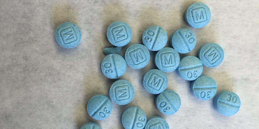 dea, dea pills, dea fentanyll, counterfeit perscription,