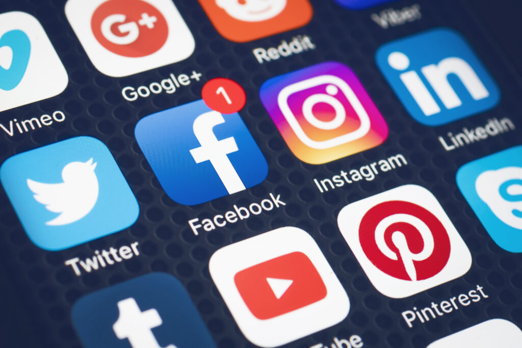 social media, facebook share, social media sharing
