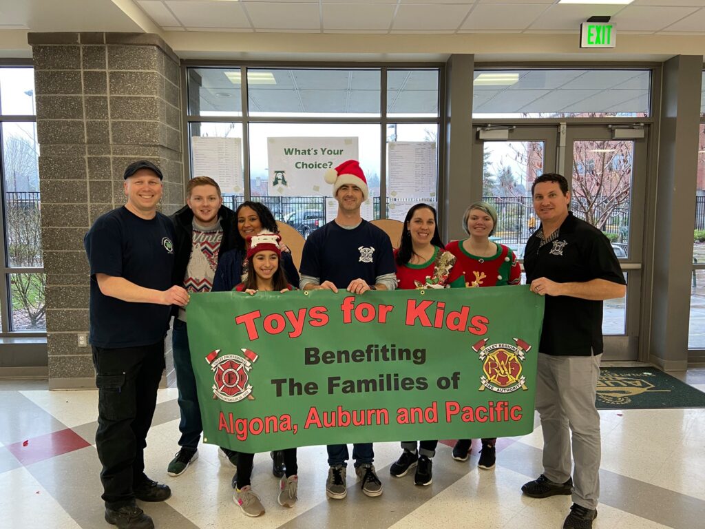auburn wa, city of auburn, onw firefighters, valley professional fire fighters, valley professional firefighters, vrfa, valley regional fire authority, local iaff 1352, toys for kids, holiday toy drive