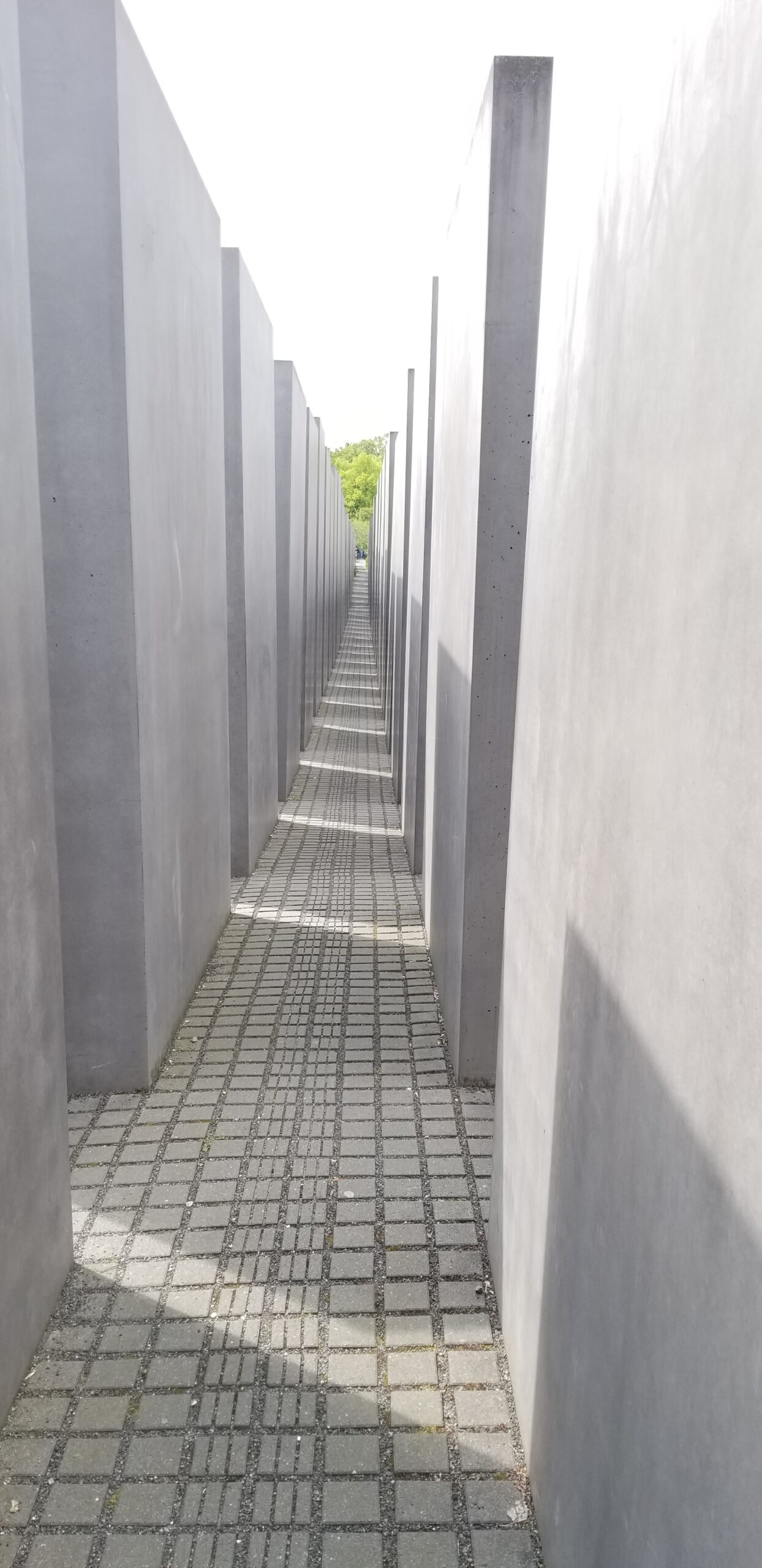 berlin holocaust memorial, holocaust remembrance day