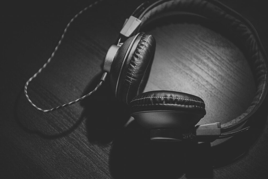 headphones, black and white headphones, playlists, november playlists, quarantine music, auburn symphony, auburn wa symphony, auburn wa music, playlist stay home, quarantine playlist, quarantine music