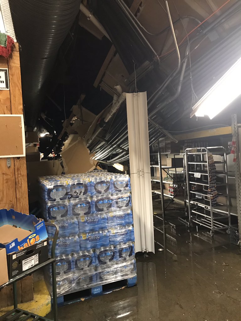 Safeway, auburn safeway, auburn wa safeway, Auburn way s safeway, 101 auburn way s, safeway roof collapse, auburn safeway