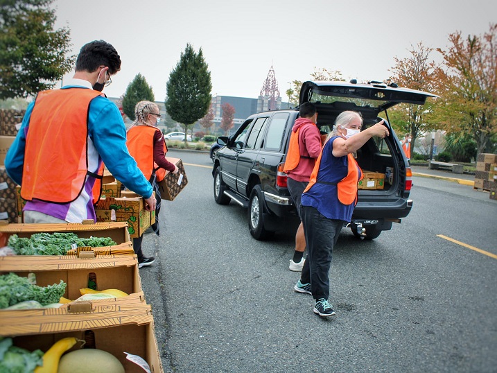 food boxes, grocery give away auburn wa, auburn wa food resources, food in Aubrun wa, food pantry Auburn wa, revive church, REVIVE grocery give away, outlet collection grocery give away,